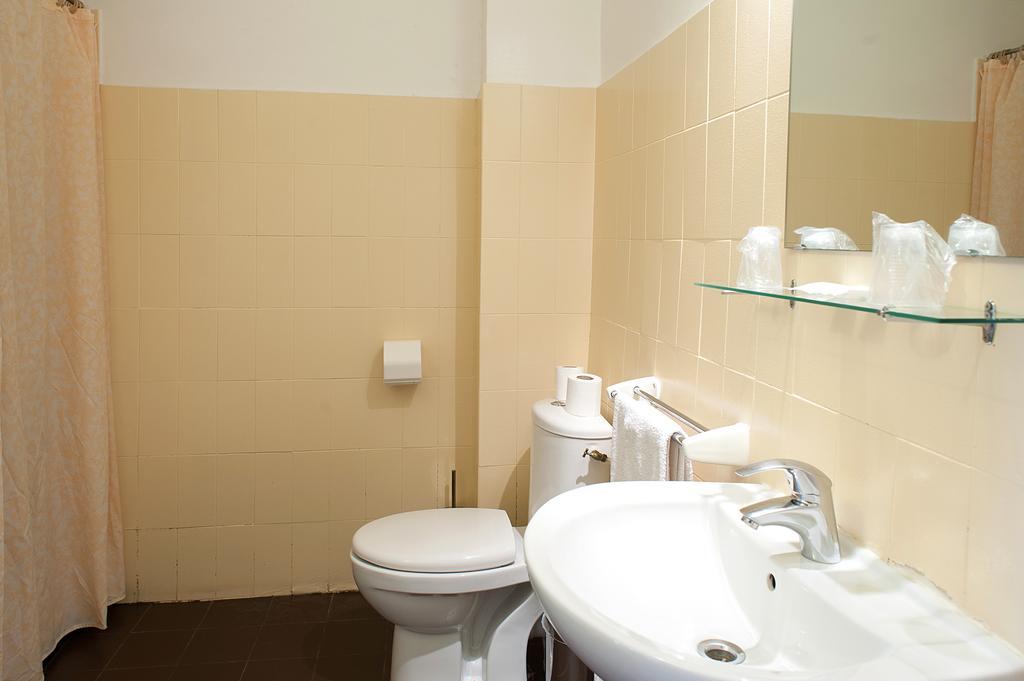 Hotel Des Facultes Лион Екстериор снимка